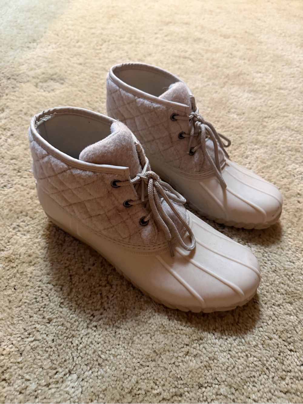 Sperry Quilted Lace-Up Duck Boots in Light Beige